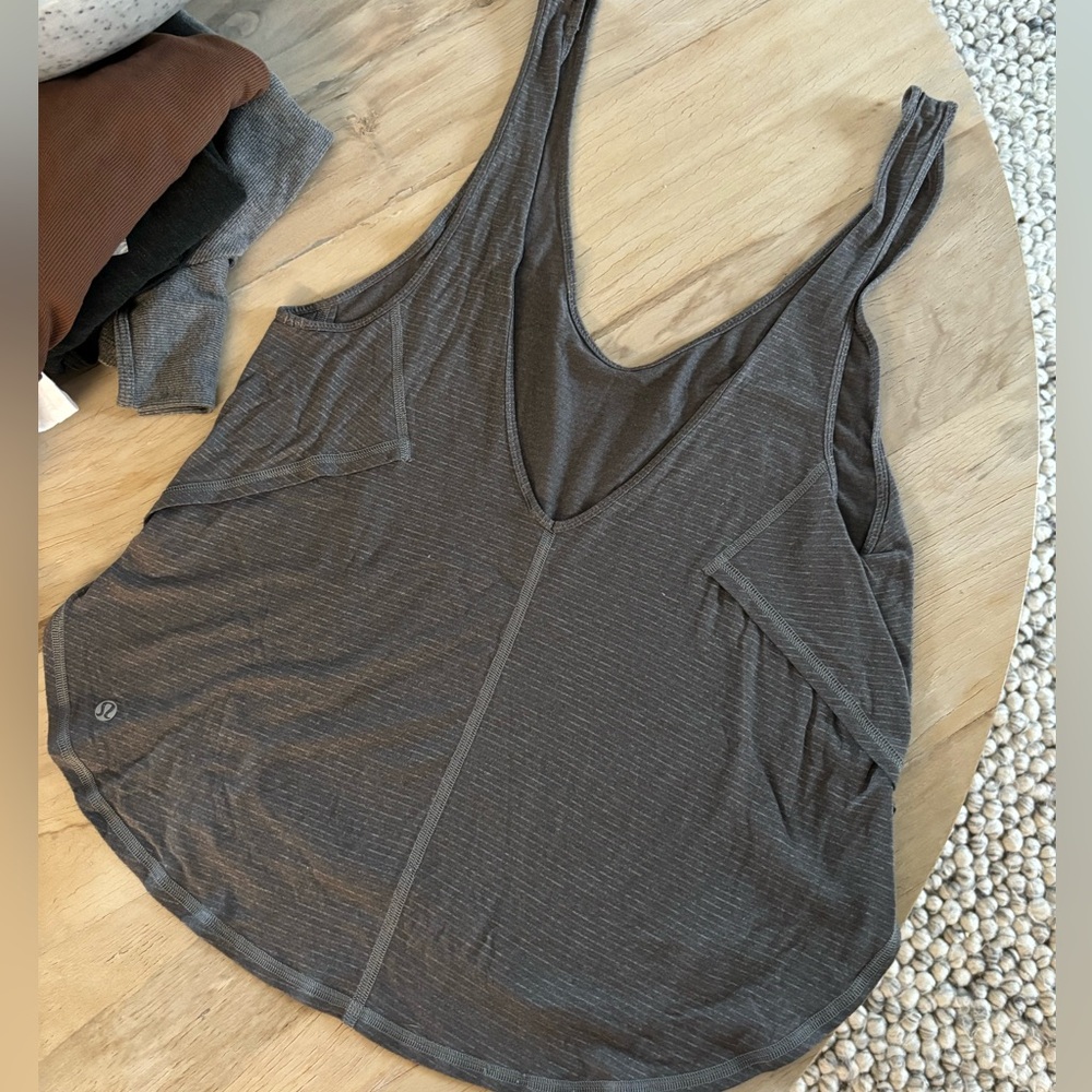 Lululemon open back tank